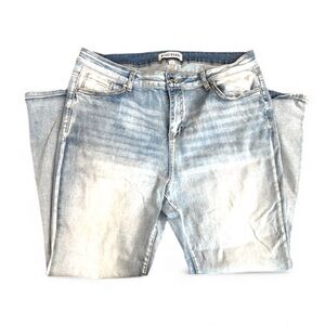 Disclosure Light Blue Relaxed Jeans- See pics for true color.